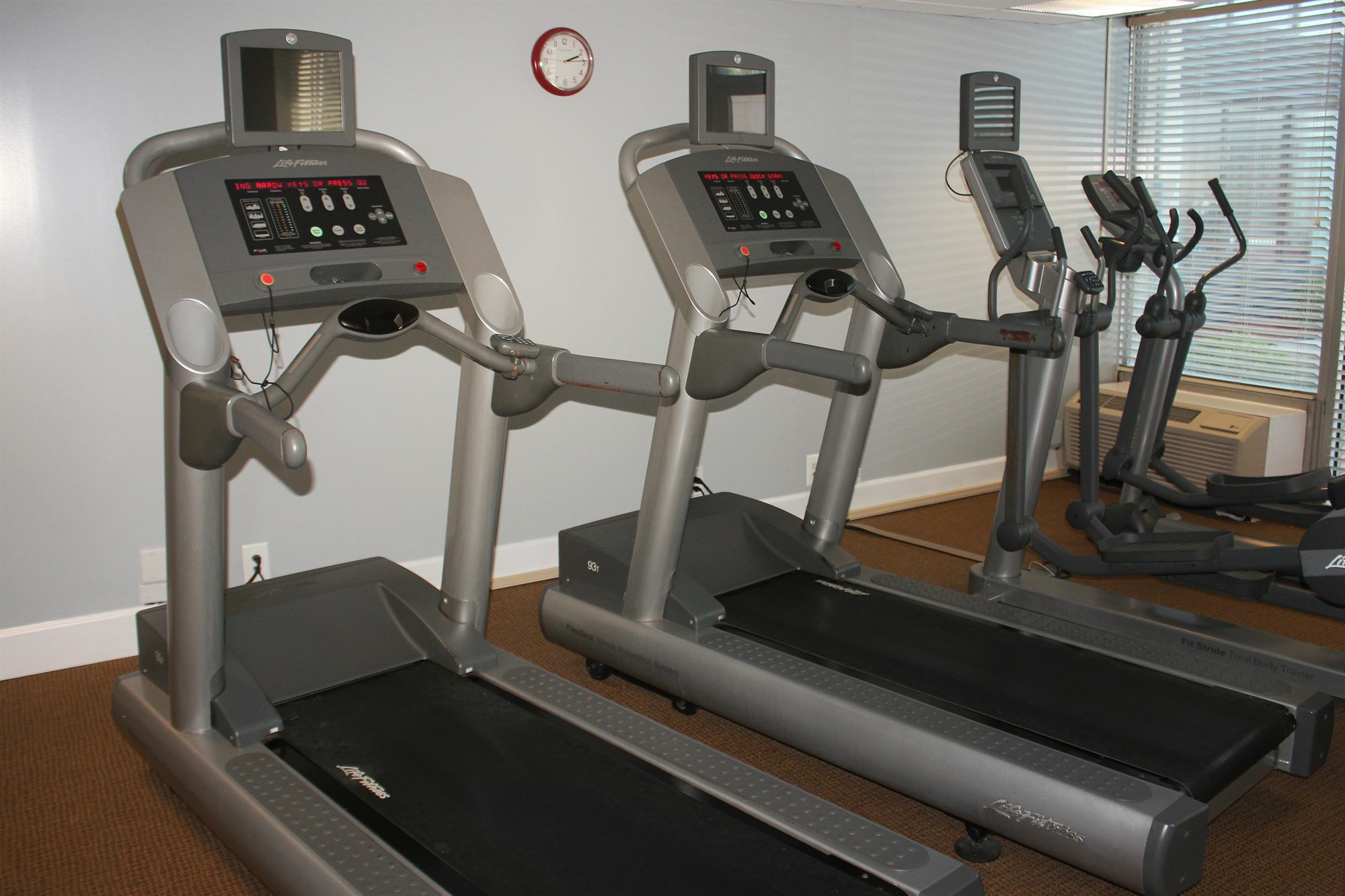 Four Points By Sheraton Kansas Airport Hotel 3*
